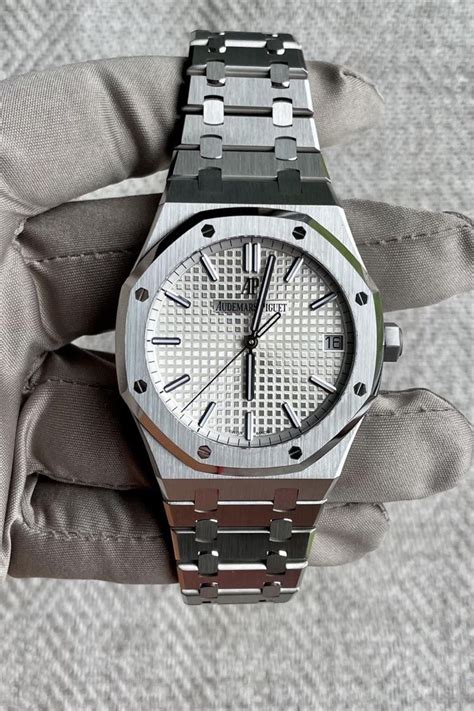 audemars piguet 15500 white|audemars piguet 15500 retail price.